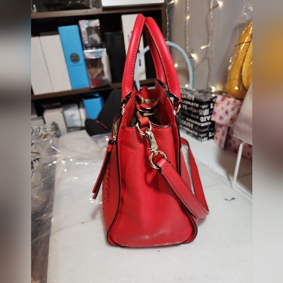 GUC  KATE SPADE (RARE SAMPLE  ) certified authentic - Picture 5 of 16